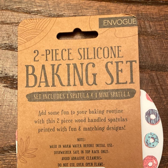 Valentine's Day Donut Themed Silicone Spatula Set of 2, Donut Stop Believen' - Picture 7 of 13